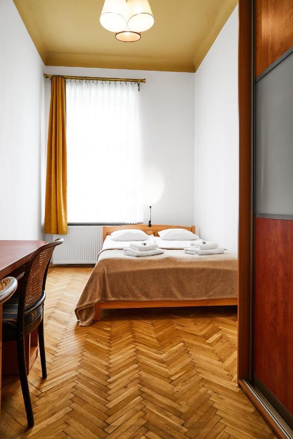 Top Location Apartments Topolowa Street Kraków Eksteriør billede