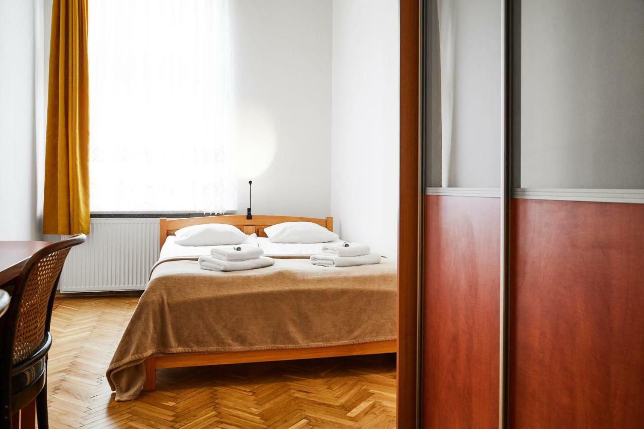 Top Location Apartments Topolowa Street Kraków Eksteriør billede